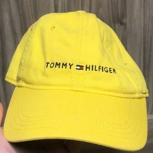 Tommy Hilfiger dad hat
